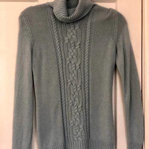 100% Cashmere Lord & Taylor Turtleneck (Size XS)